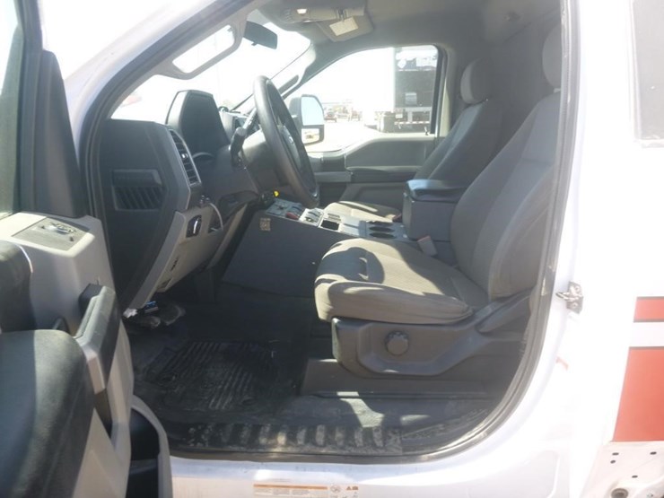 2019-ford-f450-image-12