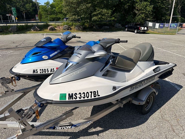 2007-sea-doo-gtx-4-tec-jet-ski,-2006-sea-doo-gtx-4-tec-jet-ski,-w/2017-triton-dual-ski-trailer-image-1