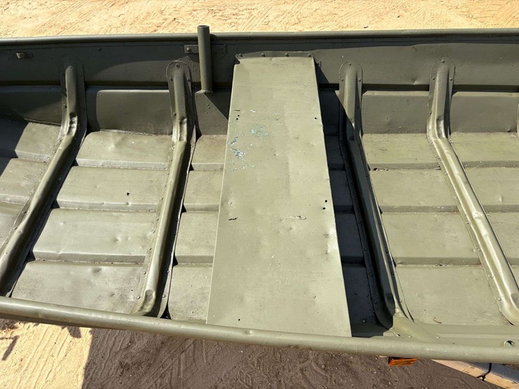 14'-aluminum-jon-boat-w/-trailer-image-16