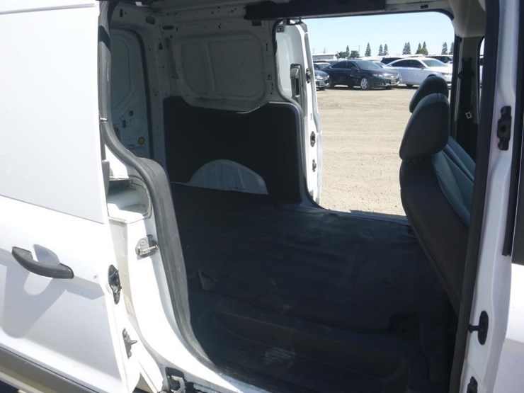 2017-ford-transit-connect-image-8