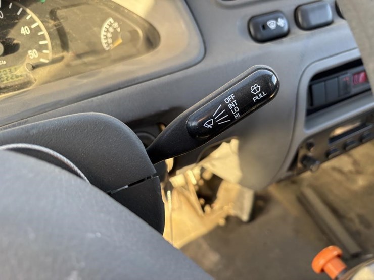 2009-zap-utility-truck-image-13