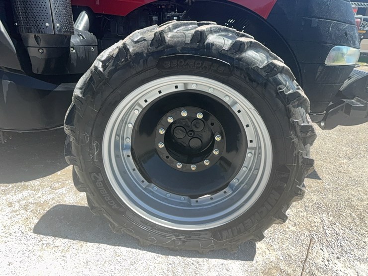 2020-case-ih-magnum-340-image-19