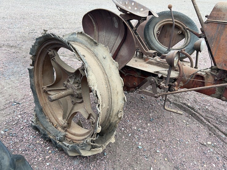 1942-j.i-case-tractor-image-5