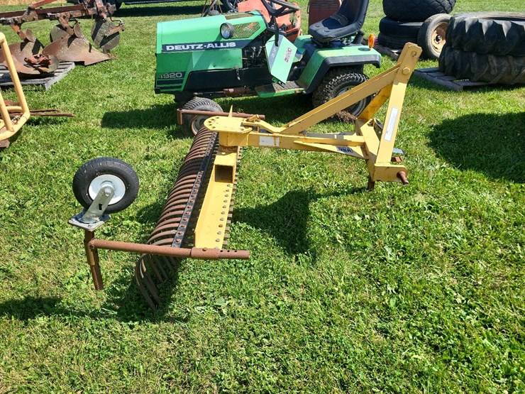 king-kutter-30"-3pt-hitch-landscape-rake-image-2