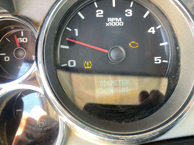 2007-chevrolet-silverado-2500-image-26