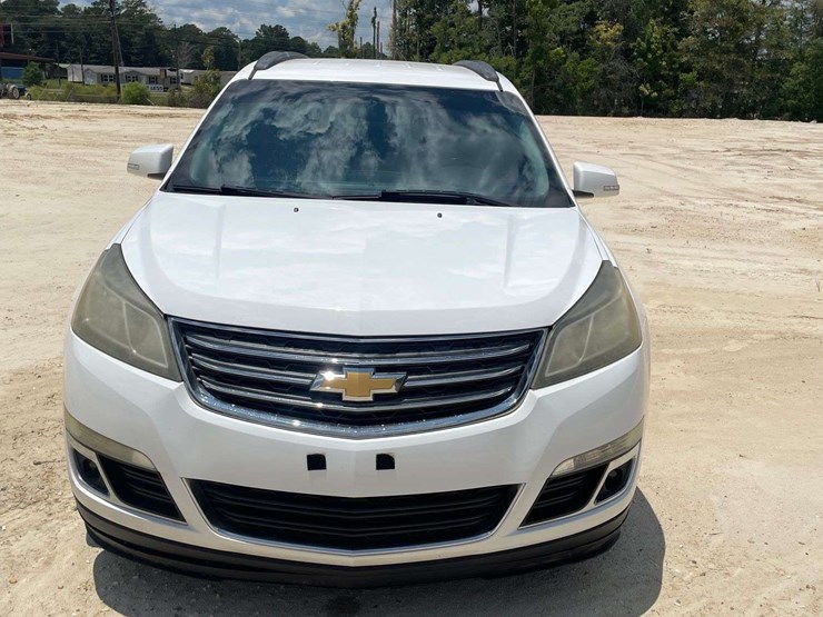 2016-chevrolet-traverse-image-5