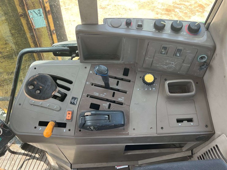 john-deere-6430-image-11