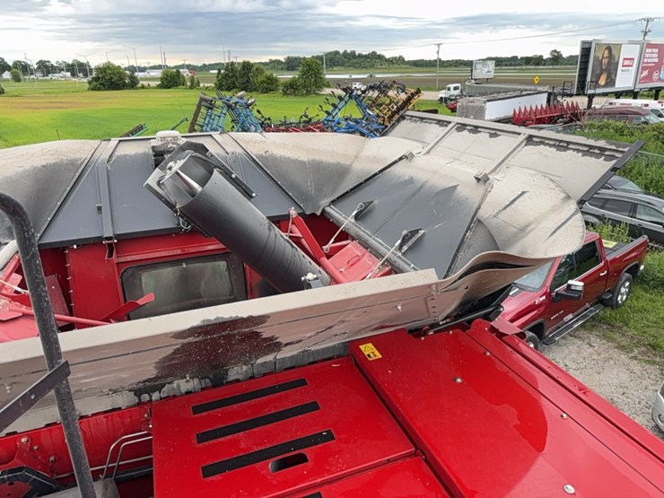 2022-case-ih-8250-image-54
