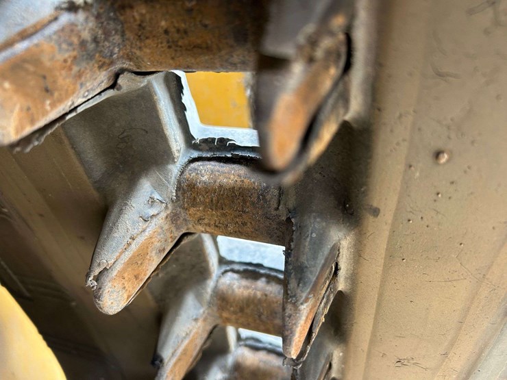 2015-caterpillar-259d-image-28