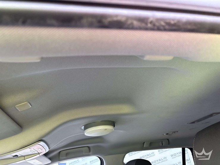 2018-chevrolet-tahoe-image-19