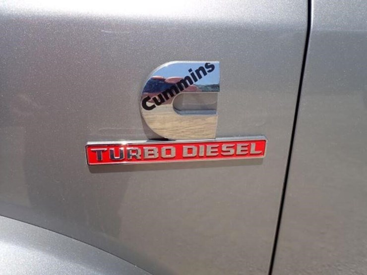 2022-dodge-ram-5500-image-11