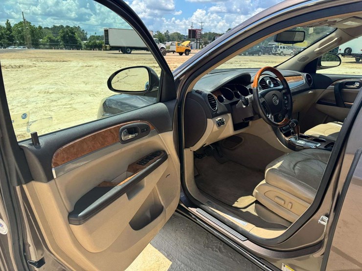 2009-buick-enclave-cxl-image-9