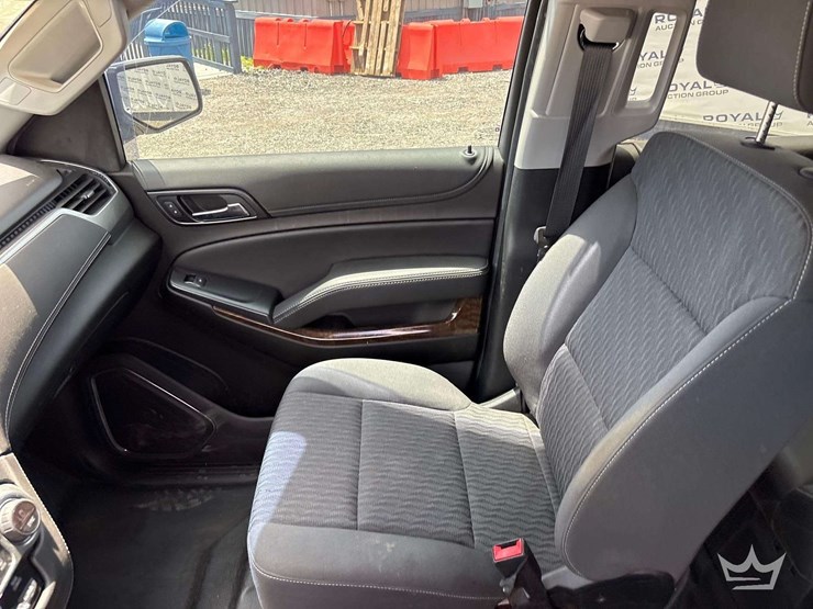 2019-chevrolet-tahoe-image-17