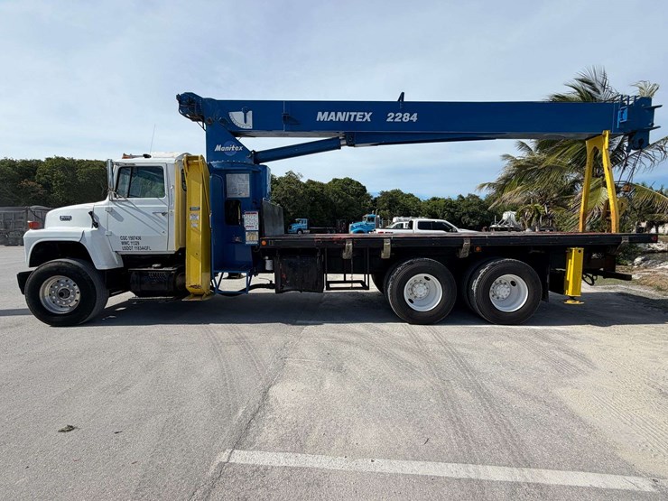 1990-ford-l8000-image-6