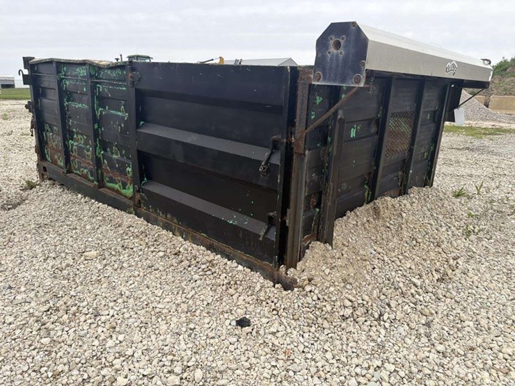dump-truck-bed-image-5