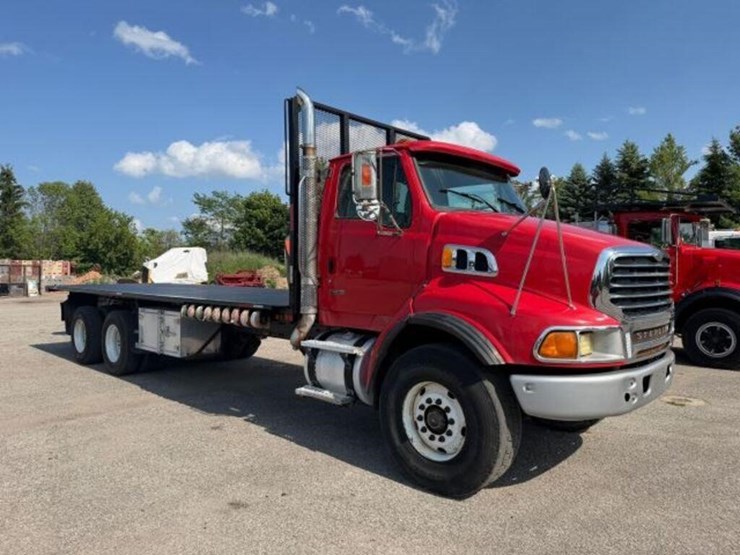 2009-sterling-l8500-image-4