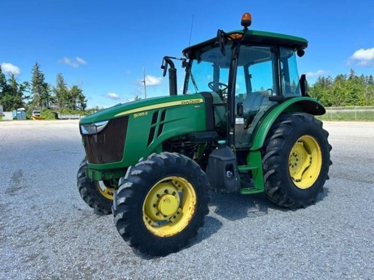 2016-john-deere-5085e-image-1