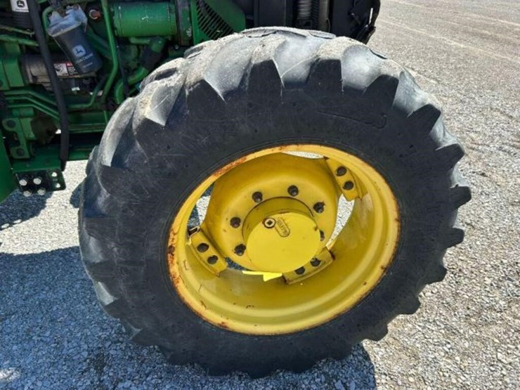 2016-john-deere-5085e-image-54