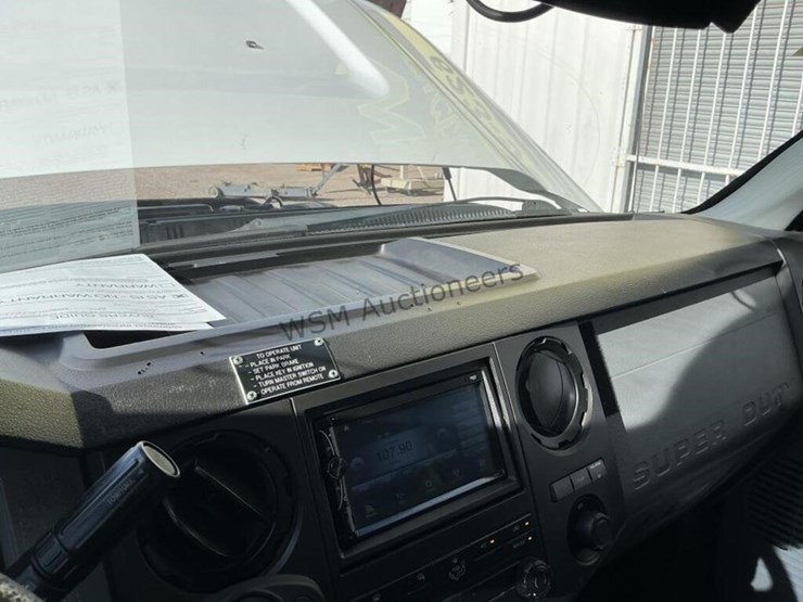 2015-ford-f550-image-22