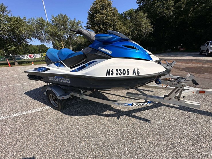 2007-sea-doo-gtx-4-tec-jet-ski,-2006-sea-doo-gtx-4-tec-jet-ski,-w/2017-triton-dual-ski-trailer-image-24