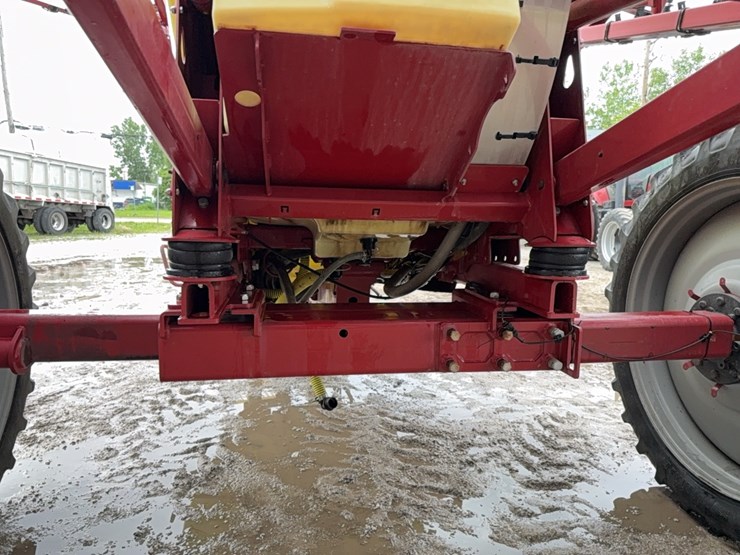 hardi-4000-navigator-sprayer-image-29