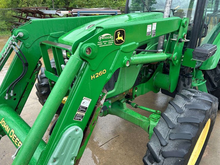 2012-john-deere-5101e-image-17