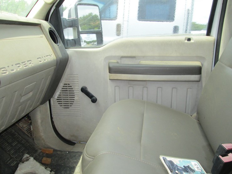 2008-ford-f250-image-25