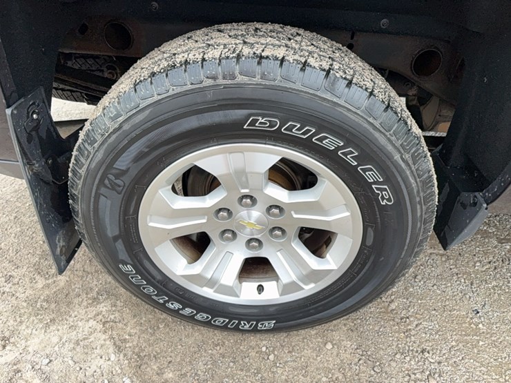 2014-chevrolet-silverado-lt-image-24