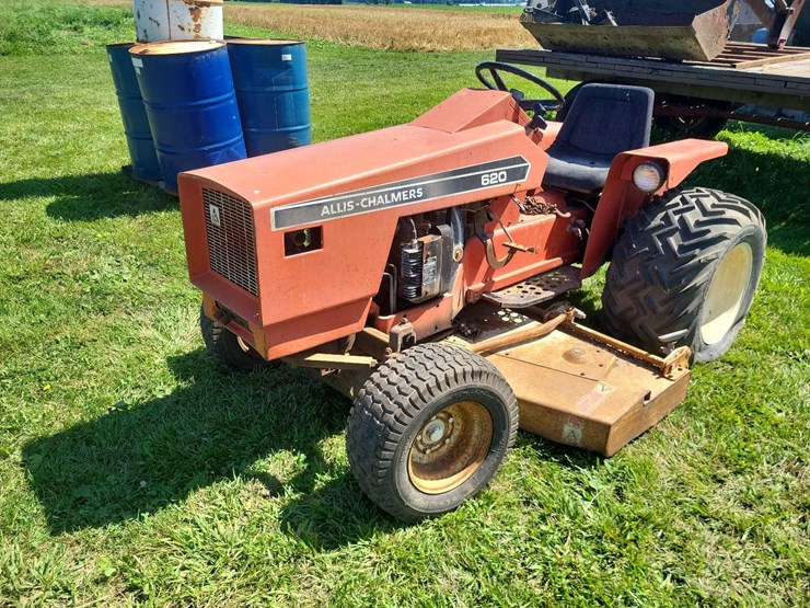 allis-chalmers-620-garden-tractor-w/mower-deck-image-7