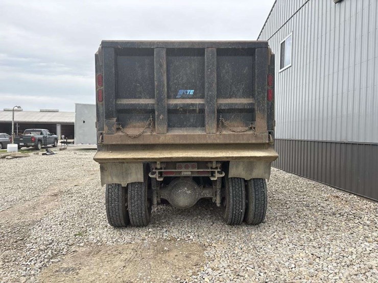 2018-western-star-4700-image-4