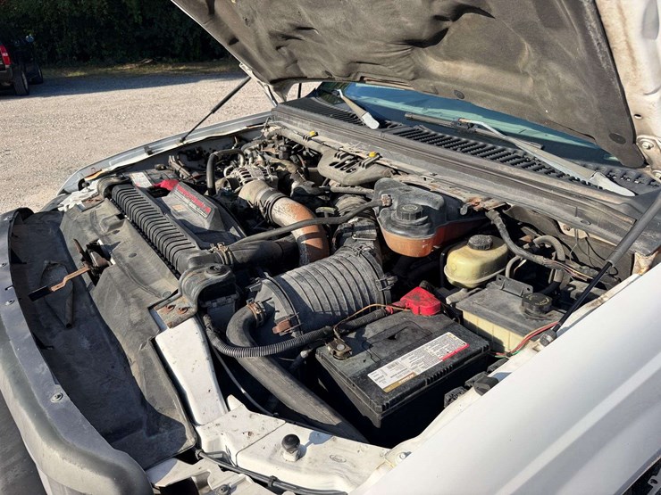 2003-ford-f350-image-32
