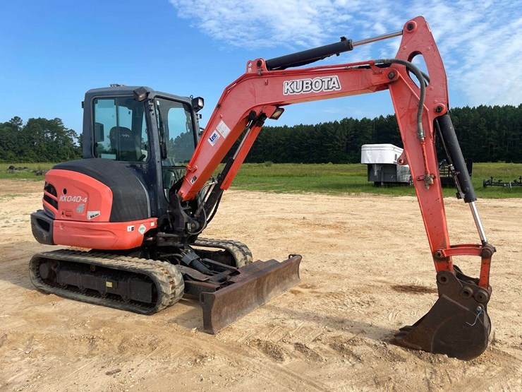 2014-kubota-kx040-4-image-5