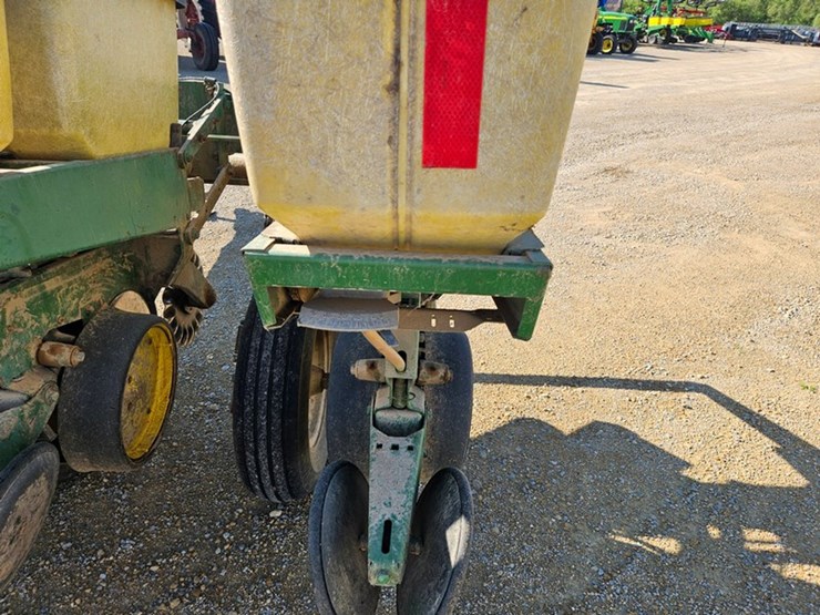 john-deere-7000-image-22