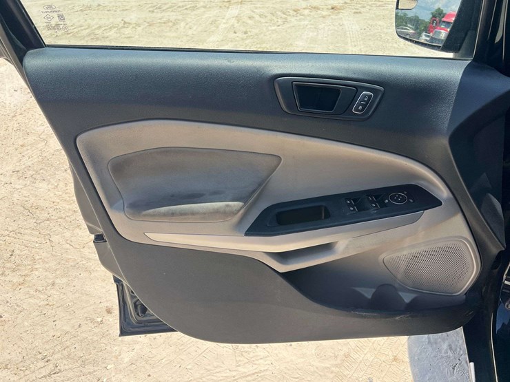 2019-ford-ecosport-4-door-suv-(126,422-miles)-image-9
