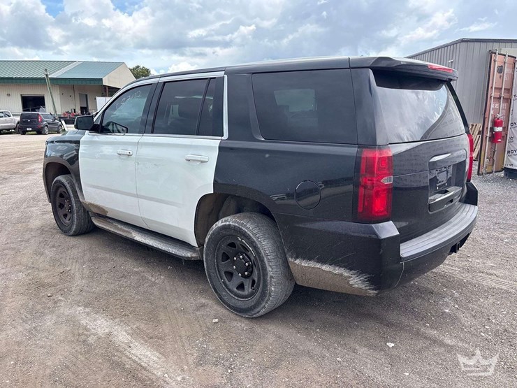2020-chevrolet-tahoe-image-4