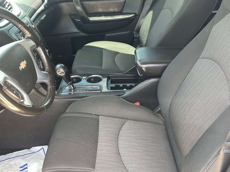2016-chevrolet-traverse-image-10