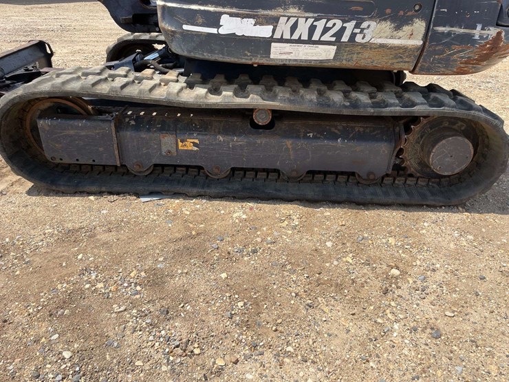 2008-kubota-kx121-3st-image-12