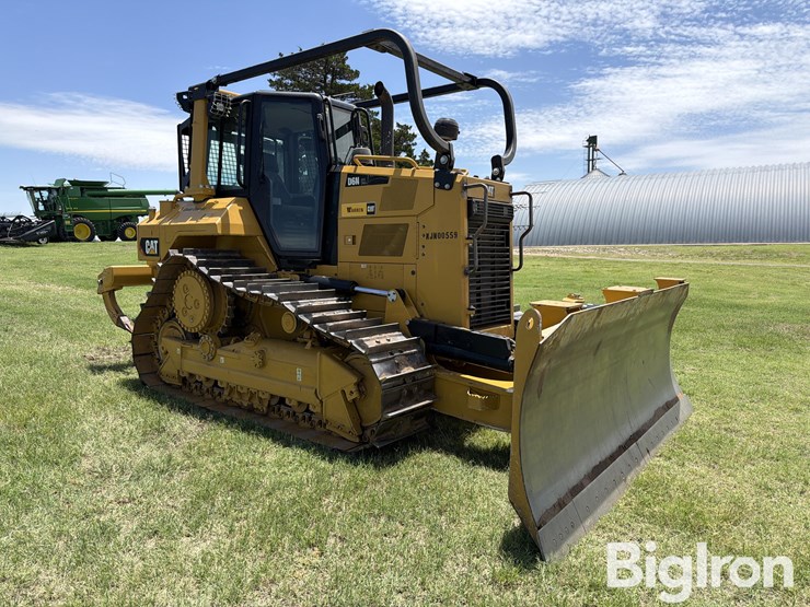 2019-caterpillar-d6n-image-3