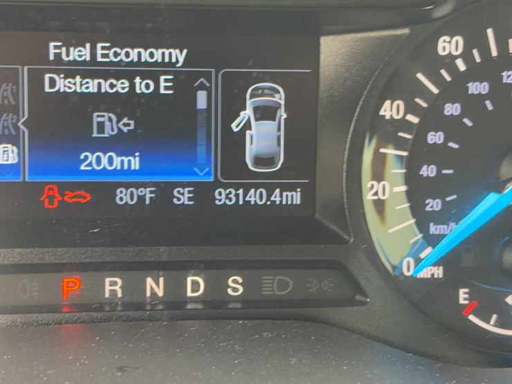 2015-ford-fusion-se-image-34