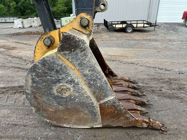 2006-deere-350d-lc-image-23