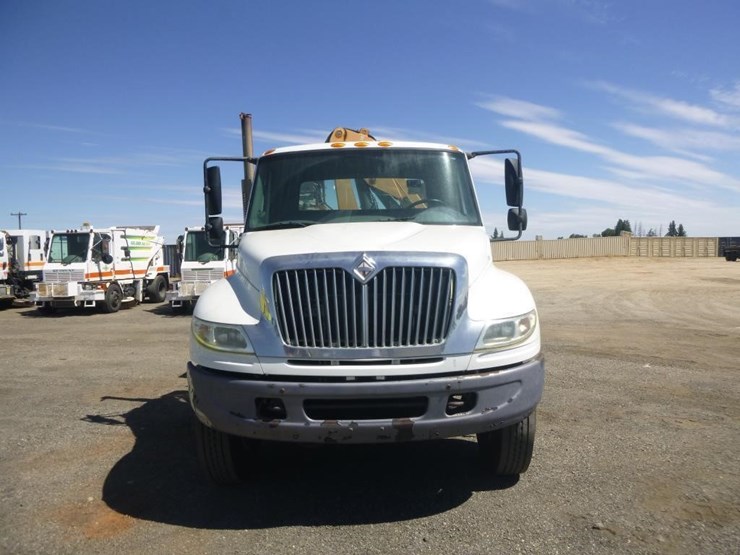 2007-international-durastar-4400-image-41