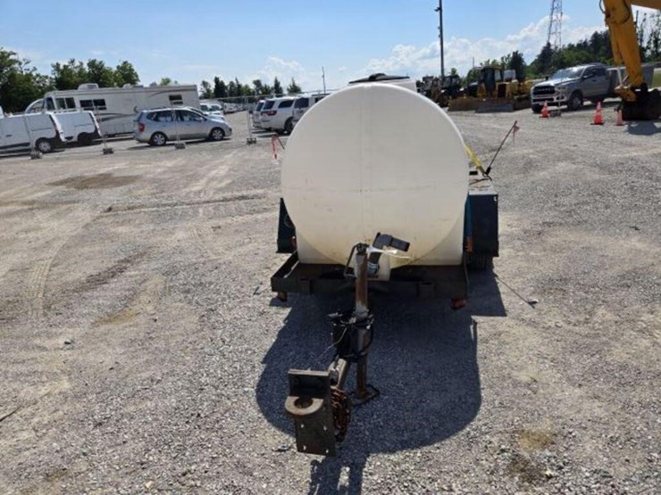 tow-behind-water-tank-image-3