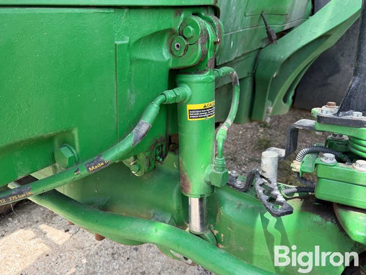 2014-john-deere-7210r-image-17