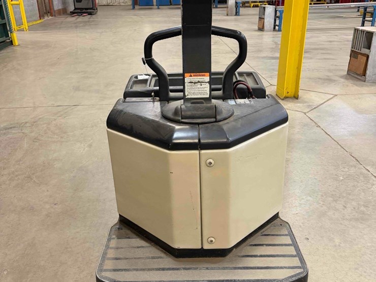 electric-pallet-jack-image-6