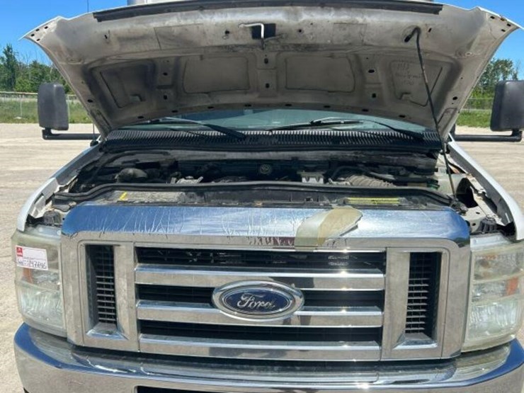 2008-ford-e450-image-29