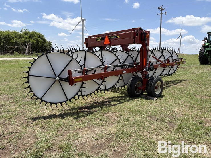 2020-h&s-hd8117-17-wheel-hay-rake-image-5