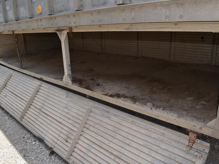 fruehauf-trailer-image-3
