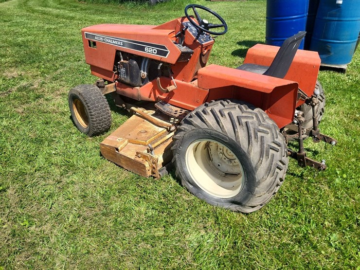 allis-chalmers-620-garden-tractor-w/mower-deck-image-5