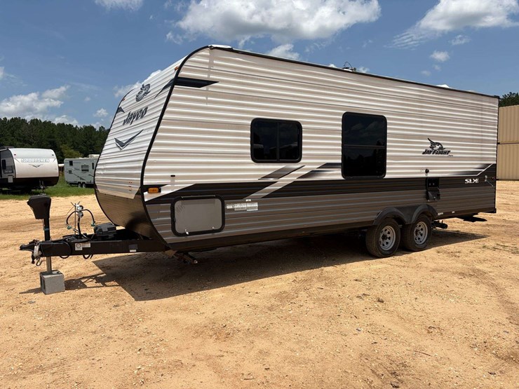 2022-jayco-"jayflight"-27'-travel-trailer-image-1