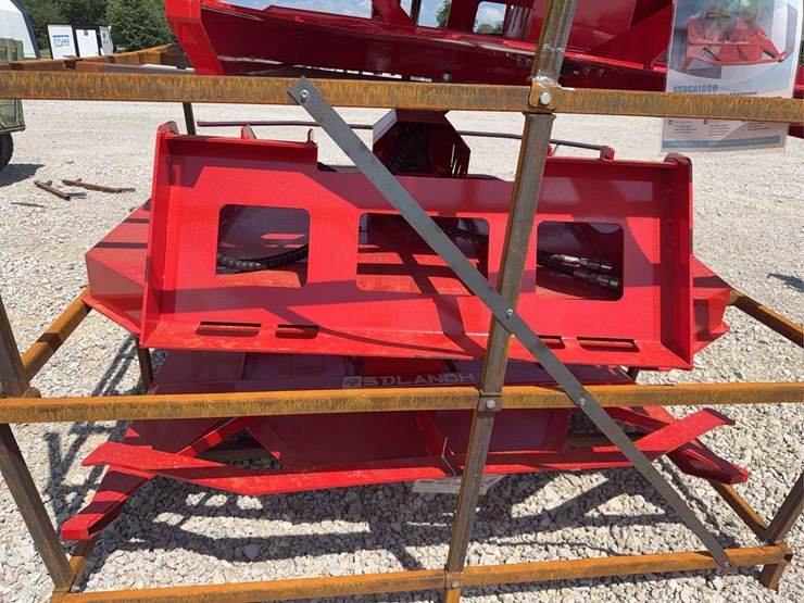 sdlanch-ssbca1000-skid-steer-brush-cutter-attachment-image-4